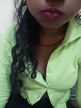 Snapshot of Sexy-Zeenat chatting on June 2026 01:33:01 PM Sexy-Zeenat online show from June 2026 01:33:01 PM