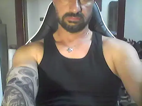 Snapshot of francesc80 chatting on June 2026 10:53:02 AM francesc80 online show from June 2026 10:53:02 AM