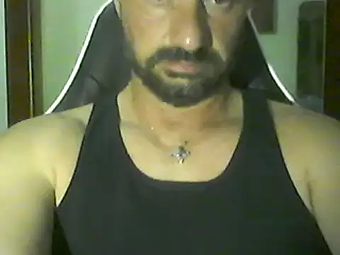 Snapshot of francesc80 chatting on June 2026 12:15:02 AM francesc80 online show from June 2026 12:15:02 AM