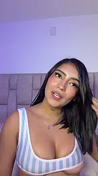 Snapshot of Nicolegh_ chatting on June 2026 02:03:01 AM Nicolegh online show from June 2026 02:03:01 AM