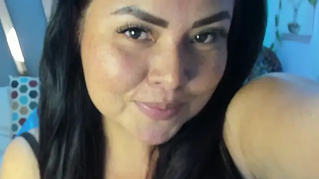 Snapshot of Nataly_Freckles chatting on June 2026 02:43:02 PM Nataly Freckles online show from June 2026 02:43:02 PM
