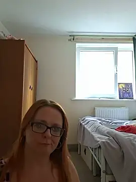 Naughtybutnicedaisy online show from June 2026 01:23:02 PM