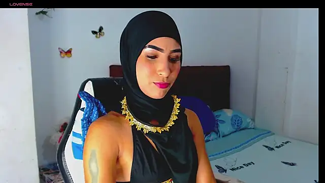 Snapshot of Malikaa__ chatting on June 2026 10:15:02 PM Malikaa online show from June 2026 10:15:02 PM