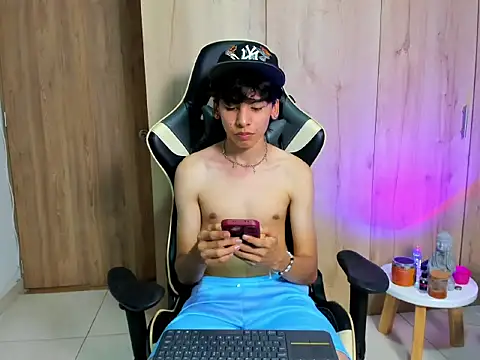 Snapshot of Angel_Dustt1 chatting on July 2026 08:03:02 PM Angel Dustt1 online show from July 2026 08:03:02 PM
