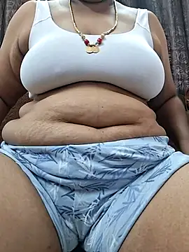 Snapshot of Hot_Sreeja_Tamil chatting on July 2026 05:34:01 AM Hot Sreeja Tamil online show from July 2026 05:34:01 AM