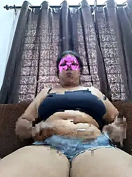 Snapshot of Hot_Sreeja_Tamil chatting on July 2026 06:51:01 AM Hot Sreeja Tamil online show from July 2026 06:51:01 AM