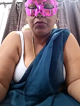 Snapshot of Hot_Sreeja_Tamil chatting on July 2026 04:19:02 AM Hot Sreeja Tamil online show from July 2026 04:19:02 AM