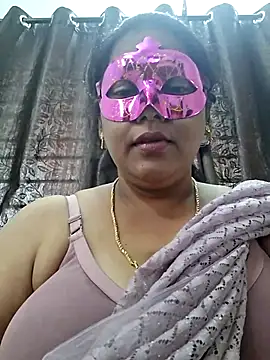 Snapshot of Hot_Sreeja_Tamil chatting on July 2026 06:33:03 AM Hot Sreeja Tamil online show from July 2026 06:33:03 AM