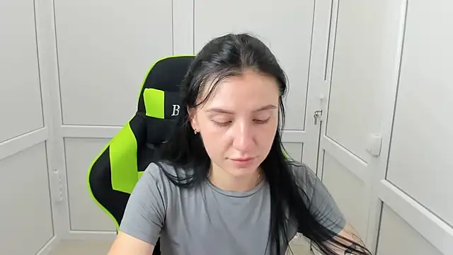 PatteMeoww online show from July 2026 12:11:02 PM