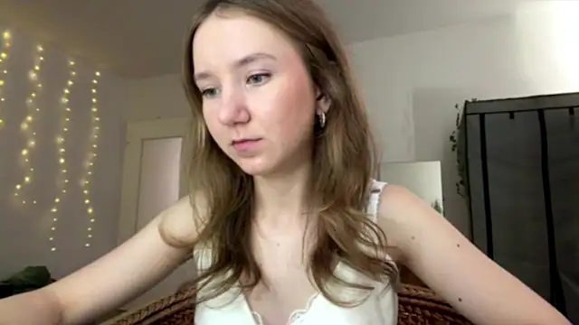 Snapshot of smalllisa chatting on June 2026 02:49:02 PM smalllisa online show from June 2026 02:49:02 PM