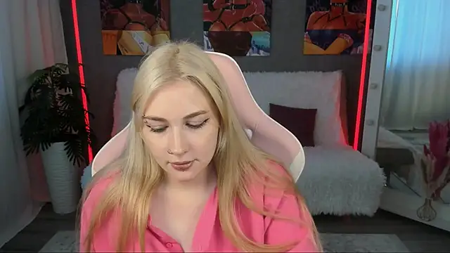 Snapshot of AmaliaWinslet chatting on June 2026 08:25:02 AM AmaliaWinslet online show from June 2026 08:25:02 AM