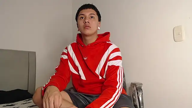 Owenn  blueee online show from June 2026 07:02:02 PM