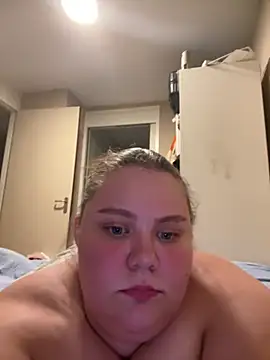 Snapshot of chubbyqueenbb chatting on July 2026 11:00:01 PM chubbyqueenbb online show from July 2026 11:00:01 PM