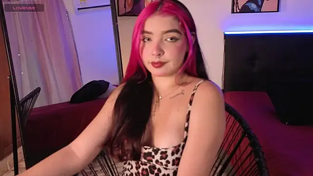 Snapshot of Maia_Mancini5 chatting on July 2026 08:13:01 PM Maia Mancini5 online show from July 2026 08:13:01 PM