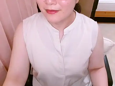 Snapshot of LENA-xo chatting on July 2026 03:14:02 PM LENA-xo online show from July 2026 03:14:02 PM
