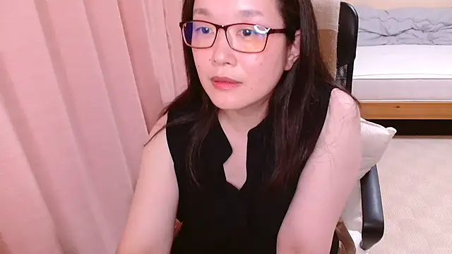 Snapshot of LENA-xo chatting on July 2026 03:15:02 PM LENA-xo online show from July 2026 03:15:02 PM