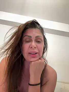 Snapshot of Evelyn_Anya chatting on June 2026 09:26:01 PM Evelyn Anya online show from June 2026 09:26:01 PM