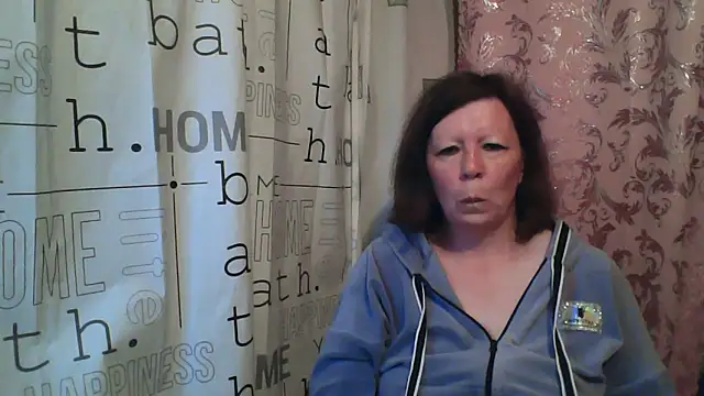 Snapshot of Schastlivaya43 chatting on June 2026 04:10:02 AM Schastlivaya43 online show from June 2026 04:10:02 AM