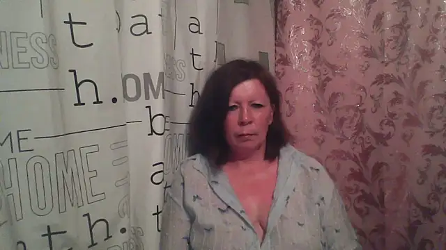 Snapshot of Schastlivaya43 chatting on June 2026 06:27:01 PM Schastlivaya43 online show from June 2026 06:27:01 PM