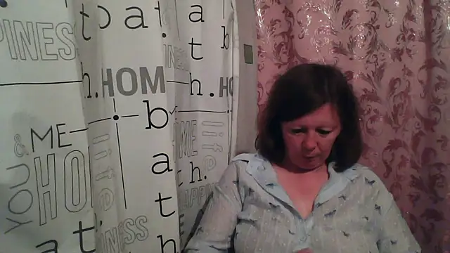 Snapshot of Schastlivaya43 chatting on July 2026 07:40:01 PM Schastlivaya43 online show from July 2026 07:40:01 PM