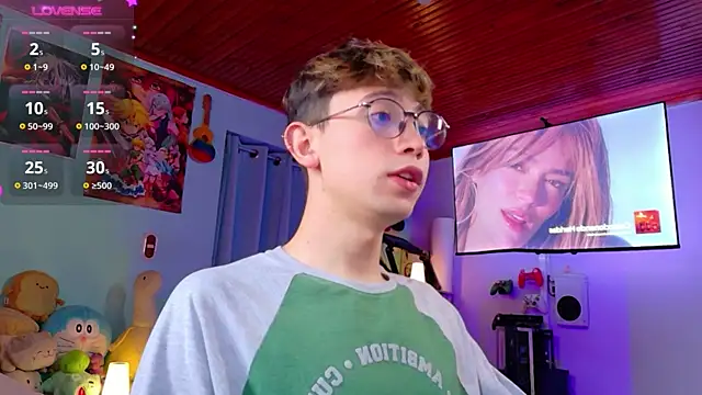 Snapshot of Chris_Blake_ chatting on July 2026 02:45:02 PM Chris Blake online show from July 2026 02:45:02 PM