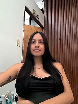 SophiCastro09  online show from June 2026 12:32:01 PM