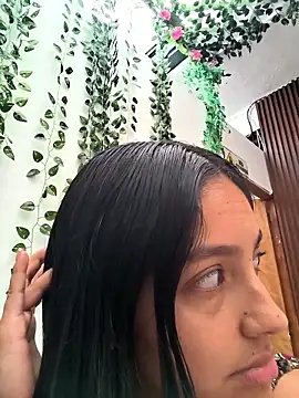 SophiCastro09  online show from June 2026 02:38:01 PM