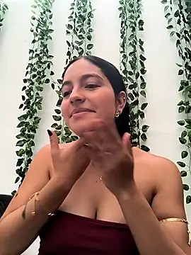 SophiCastro09  online show from July 2026 02:23:01 PM