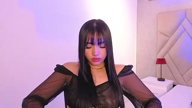 Snapshot of Mila__Fire chatting on June 2026 12:22:01 PM Mila Fire online show from June 2026 12:22:01 PM
