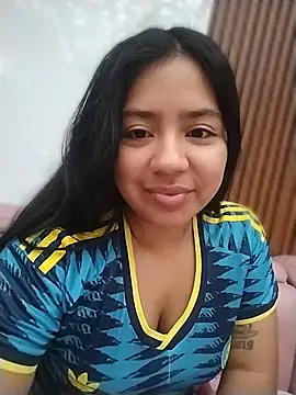 Snapshot of Amber_Herrera chatting on June 2026 12:33:01 PM Amber Herrera online show from June 2026 12:33:01 PM