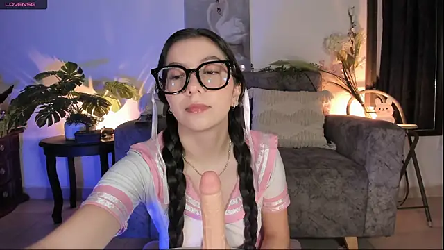 EllieDream  online show from June 2026 01:35:02 PM