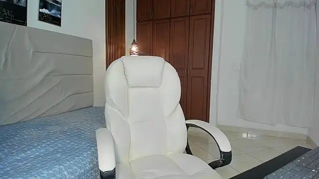 Snapshot of lia_monroe1 chatting on July 2026 08:07:01 PM lia monroe1 online show from July 2026 08:07:01 PM