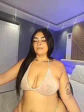 inaya khalifaa online show from June 2026 10:47:01 PM