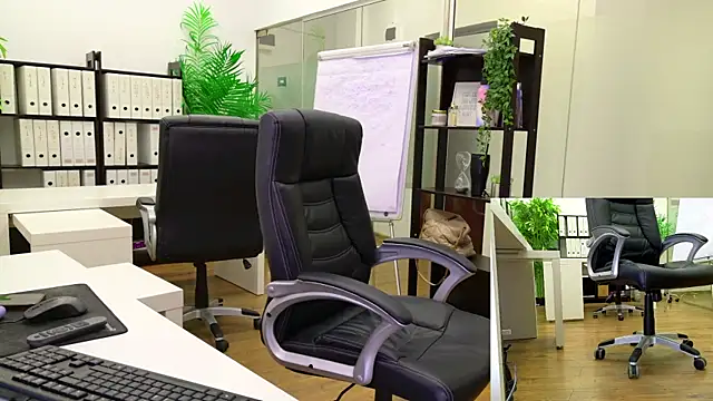 Snapshot of BabesGoWild chatting on October 2025 04:51:02 AM BabesGoWild online show from October 2025 04:51:02 AM