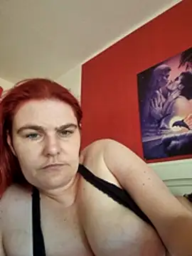 GoldenWifee online show from June 2026 09:14:01 AM