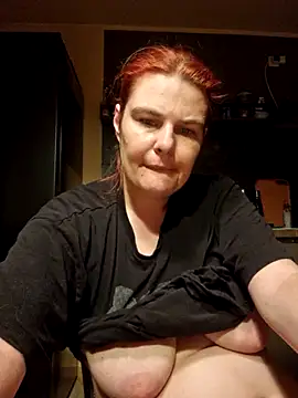 GoldenWifee online show from July 2026 04:07:02 AM