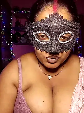 Snapshot of Tiger_Tigress chatting on July 2026 07:16:01 PM Tiger Tigress online show from July 2026 07:16:01 PM