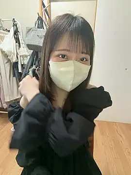 Miiruuu75 online show from June 2026 12:11:01 AM