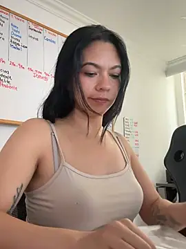 vanellopeFoxx online show from July 2026 06:10:01 PM