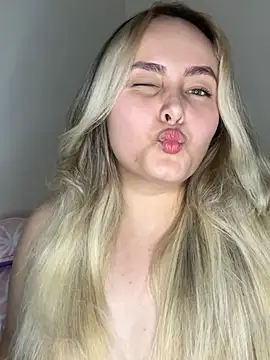 Snapshot of Rositafresitaa chatting on July 2026 02:47:02 AM Rositafresitaa online show from July 2026 02:47:02 AM