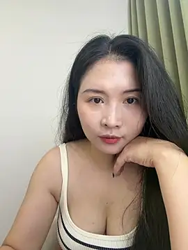 Snapshot of Doudou__520 chatting on June 2026 07:24:01 AM Doudou 520 online show from June 2026 07:24:01 AM