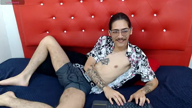 bigcock robert online show from June 2026 07:24:02 PM