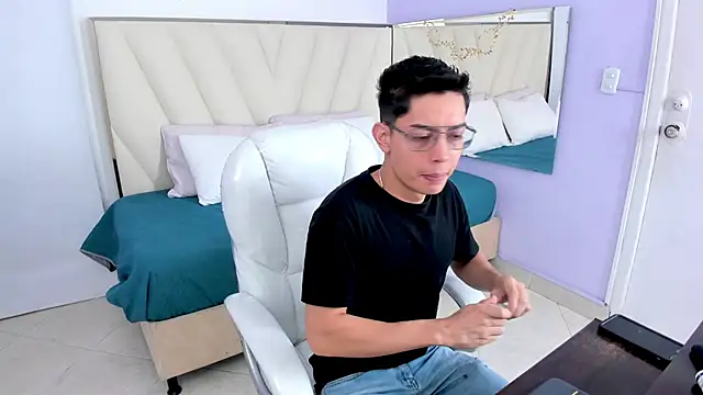 Snapshot of Ethan12_ chatting on June 2026 03:20:02 AM Ethan12 online show from June 2026 03:20:02 AM
