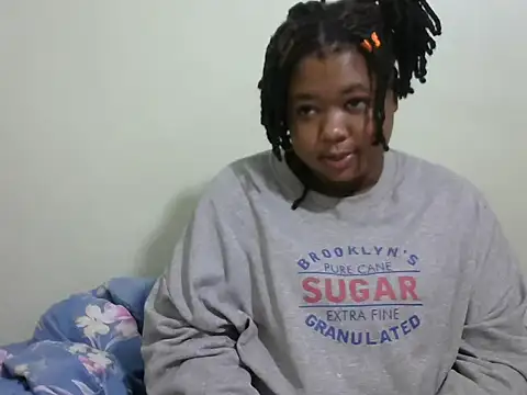 Snapshot of pretty_julie22 chatting on June 2026 04:12:02 PM pretty julie22 online show from June 2026 04:12:02 PM