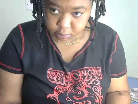 Snapshot of pretty_julie22 chatting on June 2026 10:26:01 AM pretty julie22 online show from June 2026 10:26:01 AM
