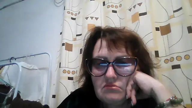 Snapshot of ErikaXShine chatting on June 2026 07:49:01 PM ErikaXShine online show from June 2026 07:49:01 PM