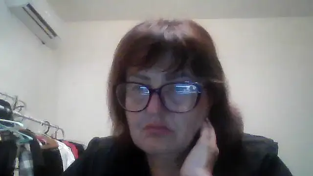 Snapshot of ErikaXShine chatting on July 2026 08:00:01 PM ErikaXShine online show from July 2026 08:00:01 PM