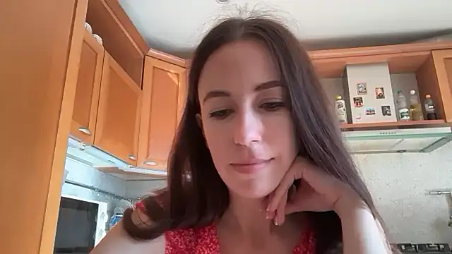 Flamingo Queen online show from July 2026 05:05:01 AM