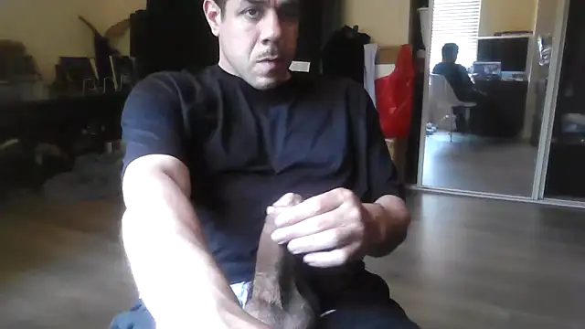 Snapshot of toosexy4myshirt chatting on June 2026 07:46:01 PM toosexy4myshirt online show from June 2026 07:46:01 PM