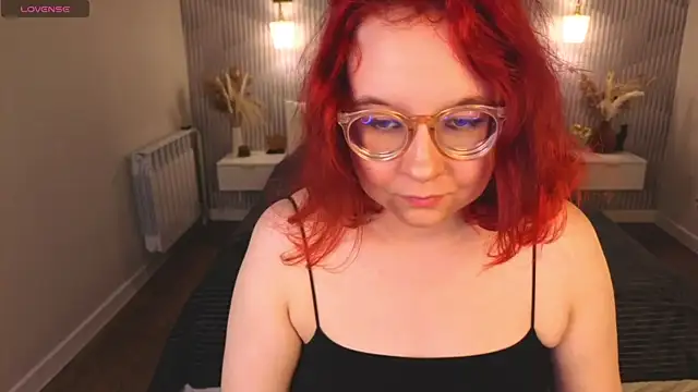Aleks-casterrr online show from June 2026 05:17:02 PM